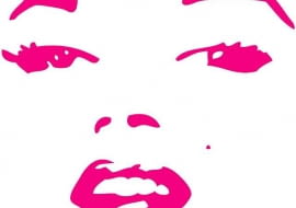 Bodaj każda dziewczynka przechodzi w dzieciństwie okres fascynacji różowym odcieniem. Jeśli niektórym z nas zostaje to na dłużej - nie martwmy się. Producenci chętnie rozgrzeszają nas z miłości do słodkich pasteli i zapisują na złe nastroje nieco landrynkowych smaków. Nie brońmy się przed nimi, szczególnie latem, gdy różowy tak idealnie komponuje się z błękitnym niebem i pastelami polnych kwiatów. Naklejka, 50 x 40 cm - 82 zł, Naklejki Ścienne