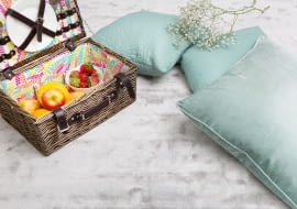 Ciekawy dywan - elegancka szarość w miękkim wydaniu