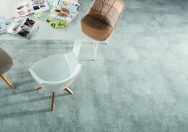 Duże płytki z kolekcji Cement Worn firmy Tubądzin