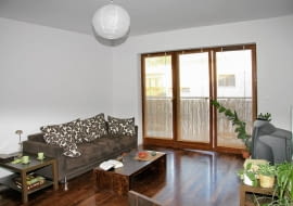 14.06.2011 WARSZAWA SESJA WNETRZE , METAMORFOZA PRZED NA ZDJECIU WNETRZE , POKOJ DZIENNY STYLIZACJA KLARA KOWTUN DLA CZASOPISMA CZTERY KATY FOT. ARKADIUSZ SCICHOCKI / AGENCJA GAZETA SLOWA KLUCZOWE: METAMORFOZA PRZED POKOJ DZIENNY