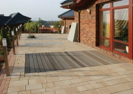 taras, nawierzchnia drewniana, nawierzchnia z płyt betonowych, nawierzchnia łączona z óżnych materiałów