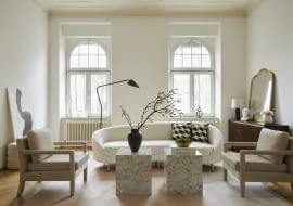 Szlachetne materiały: surowe drewno, szczotkowane złoto, aksamit, marmur