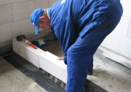 ściany działowe, murowanie ściny działowej