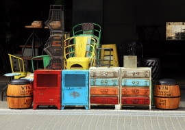 Vintage bez tajemnic. O meblach z duszą opowiada Artur Indyka