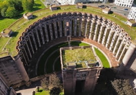 Espaces d’Abraxas pod Paryżem. Proj. Ricardo Bofill