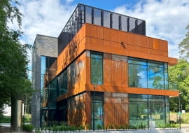 Budynek naukowo-badawczy Krajowego Centrum Zaawansowanych Analiz Obrazowania w Naukach Biologicznych i Biomedycznych w Mikołajkach. Proj. architecTHOR - Krzysztof Hajduczenia