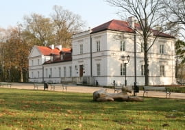 Pałac w Warce-Winiarach