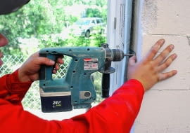 okno, mocowanie okna