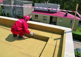 Ocieplenie dachu płaskiego wełną mineralną