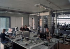 Siedziba pracowni architektonicznej JEMS w Warszawie - wnętrza sprzyjające kreatywnej pracy