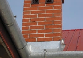 25.02.2004 RADZYMIN DOM BUDOWA INSTALACJA GRZEWCZA KOMIN FOT. WOJCIECH SURDZIEL / AGENCJA GAZETA PUBLIKACJA LADNY DOM NR 5 (67) - 5.2004