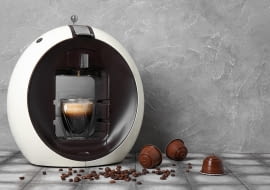 Biały ekspres do kawy