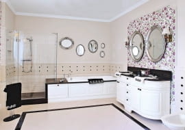 łazienka, obudowa wanny, wanna