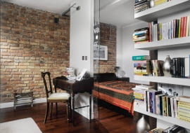 UWAGA ! PONOWNA PUBLIKACJA WYLACZNIE ZA ZGODA WLASCICIELI WARSZAWA , MIESZKANIE W KAMIENICY , PODDASZE , WNETRZA , POKOJ DZIENNY , MEBLE STYLIZACJA AGNIESZKA OSAK-REJMER FOT. SYLWESTER REJMER PUBLIKACJA CZTERY KATY NR 12 (218) - 12 2009 PUBLIKACJA CZTERY KATY NR 8 (250) - 8 2012 SLOWA KLUCZOWE: WNETRZE MEBEL POKOJ ZDJĘCIE DO WKŁADKI: PUBLIKACJA CZTERY KATY NR 12 (218) - CZASOPISMA