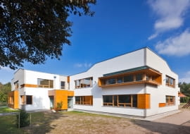 Szkoła w Podkowie Leśnej