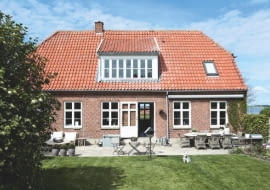 dom w szkole, dom w skandynawskim stylu