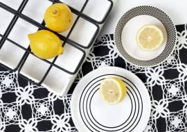 08.07.2009 WARSZAWA , SKLEP DOMUM WNETRZA - GEOMETRIA , GEOMETRYCZNY WZOR PATERY , TALERZA SESJA DLA : CZTERY KATY STYLIZACJA JOANNA PLACHECKA FOT. MICHAL MUTOR / AGENCJA GAZETA PUBLIKACJA CZTERY KATY NR 9 (215) - 9 2009