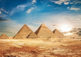 Piramidy w Gizie