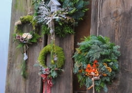 Dekoracje świąteczne w ogrodzie