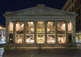 Centrum przerobione na budynek mieszkaniowy