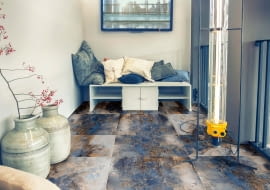 +47793356 - detail of corner in garden house