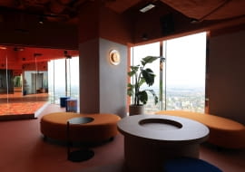 Nowy tarasy widokowy na Sky Tower we Wrocławiu