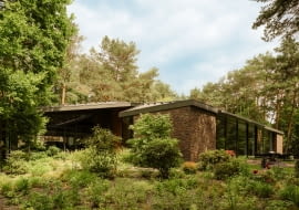 Dom w Konstancinie. Proj. Katarzyna Mach, Wojciech Kotecki