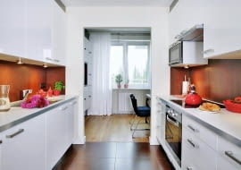 UWAGA ! PONOWNA PUBLIKACJA WYLACZNIE ZA ZGODA WLASCICIELI WARSZAWA , MIESZKANIE W BLOKU , WNETRZA , KUCHNIA STYLIZACJA ANETA KOSIBA FOT. ANETA TRYCZYNSKA PUBLIKACJA CZTERY KATY NR 10 (228) - 10 2010