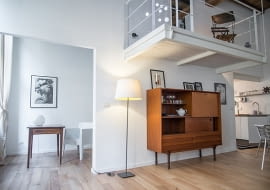 mieszkanie z antresolą, nowoczesne mieszkanie, antresola w mieszkaniu, stylowe wnętrze, skandynawski styl