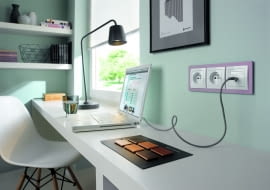 Na gniazda komputerowe, umożliwiające łatwy i pewny dostęp do internetu, decyduje się coraz więcej osób.