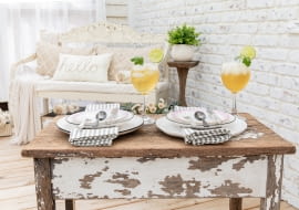 Styl shabby chic: pomysły na aranżację wnętrz