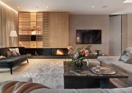 Piękny dom na obrzeżach dużego miasta