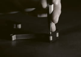 Drzwi Venuro są wykonywane ręcznie – z myślą o ambitnych przestrzeniach, w których liczy się każdy szczegół.