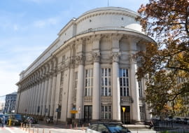 Dawny gmach PKO w Krakowie. Będzie tu hotel JW Mariott