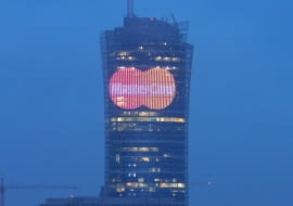 Warsaw Spire jako reklamowiec