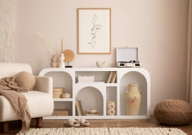 Oryginalne półki z książkami