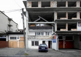 12.10.2017 Krakow , ul . Centralna . Samowola budowlana Fot. Jakub Wlodek / Agencja Gazeta SLOWA KLUCZOWE: samowola budowlana archiszopa centralnej krakowie