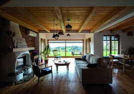 Przesłony zewnętrzne zatrzymują promieniowanie cieplne jeszcze zanim dotrze ono do pomieszczenia.