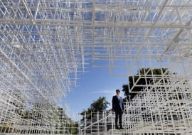 Pawilon przy Serpentine Gallery w Londynie 2013, proj Sou Fujimoto