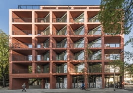 Sprzeczna 4 - budynek mieszkalny w Warszawie wykonany z prefabrykatów, projekt: BBGK Architekci