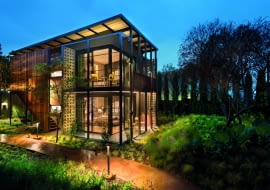 W 2017 roku studio architektoniczne Meshworks ukończyło kolejny aneks, umożliwiając dodanie 15 pokoi.