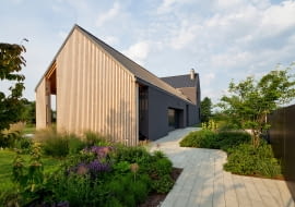 Szary Dom w Świerczyńcu