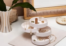 Sypialnia zmieniona w najprzyjemniejsze miejsce do spania i odpoczynku