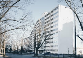 Falowiec Przy Piastowskiej 100 - widok od strony zachodniej