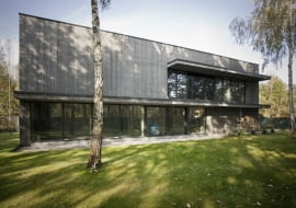 Betonowy dom pod Warszawą