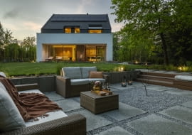 Zbudowany  na współpracy