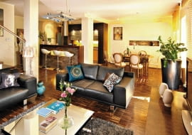 UWAGA ! PONOWNA PUBLIKACJA WYLACZNIE ZA ZGODA WLASCICIELI WARSZAWA , DOM , WNETRZA - SALON , MEBLE STYLIZACJA EVA MILCZAREK FOT. RADOSLAW WOJNAR PUBLIKACJA CZTERY KATY NR 4 (222) - 4 2010 SLOWA KLUCZOWE: ARCHITEKTURA WNETRZE SALON MEBEL ZDJĘCIE DO WKŁADKI: PUBLIKACJA CZTERY KATY NR 4 (222) - CZASOPISMA