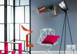 08.08.2013 , WNETRZA , DEKORACJE , TEMAT ZYGZAK , SESJA DLA : CZTERY KATY , STYLIZACJA JOANNA PLACHECKA . FOT. MICHAL MUTOR SLOWA KLUCZOWE: WNETRZA DEKORACJE