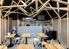 Lokal TUK TUK w Warszawie