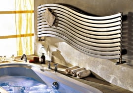 Grzejnik w kształcie fali BRITEX